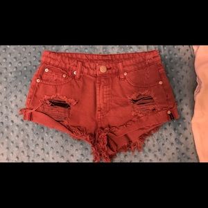 LITZ burgundy denim booty shorts 🍑